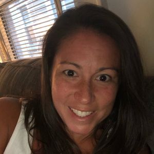 Meet your Posher, Carolina